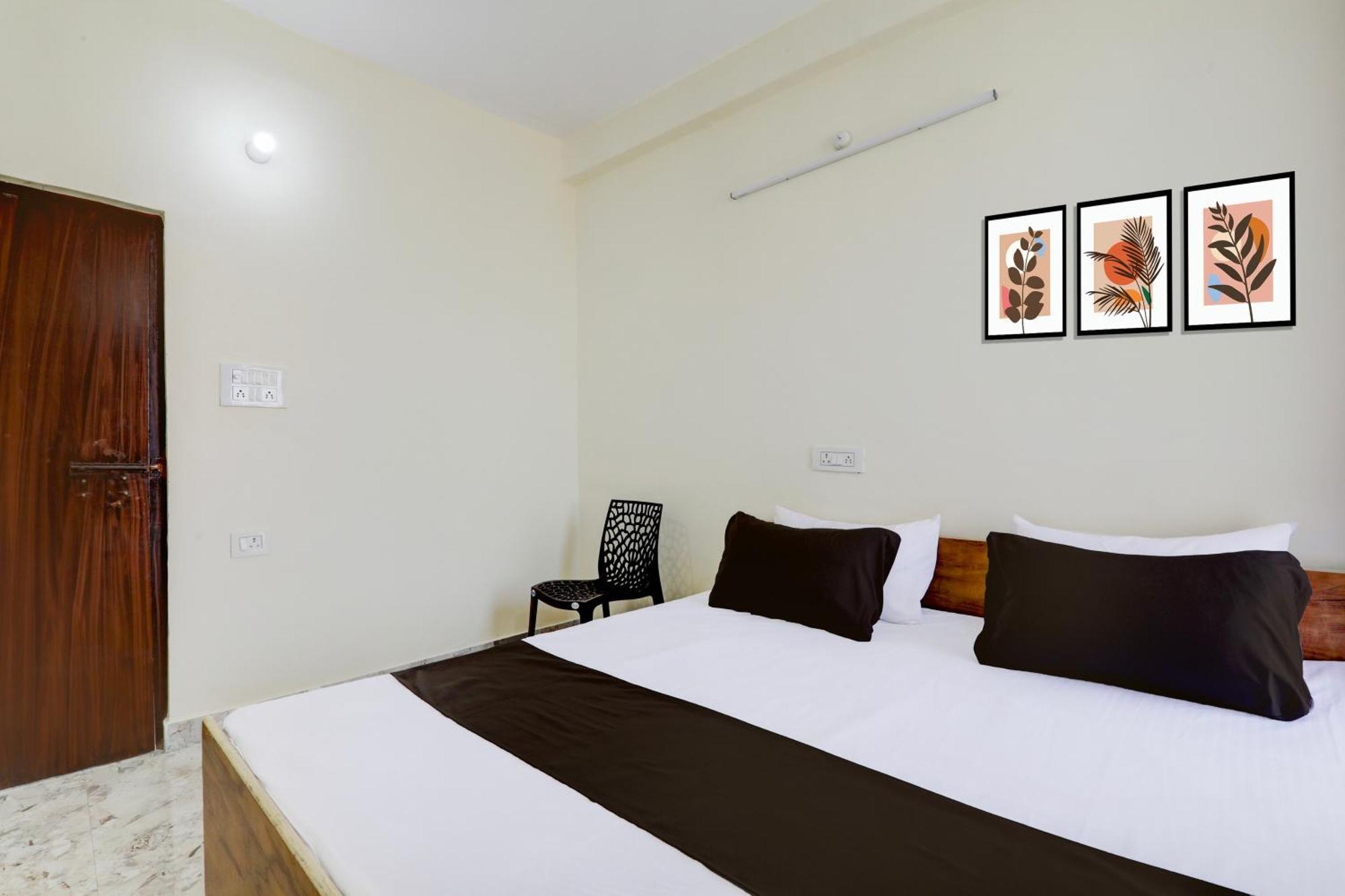 Hotel O Rn Chinhat Eksteriør bilde